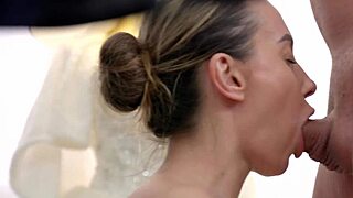 Flower Buyer Sucked Dry, Then Squirts Passionately