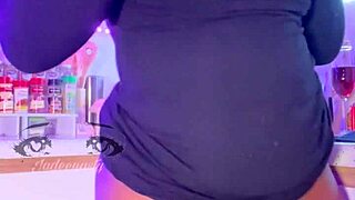 ms bulma briefs shows off in kitchen