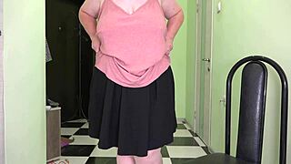 Mature milf in stockings jumps rope shaking big boobs and fat booty saggy tits bounce fetish