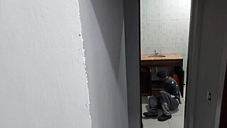 Wife cheating with the plumber 😏