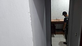 Wife cheating with the plumber 😏