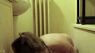 Esclave f autoséance pisse et humiliation 😈