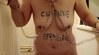 Esclave f autoséance pisse et humiliation 😈