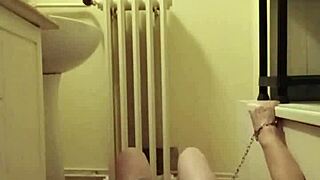 Esclave f autoséance pisse et humiliation 😈