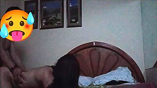 Hago el amor con uno de mis suscriptores que era chibolo y duro mas de 50 minutos y me dejo bien cachada