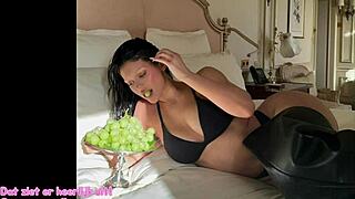 dutch instruction video kylie jenner commands without tempo