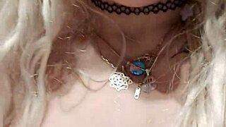 alina modelista gets horny in the morning, touching herself for a big squirt