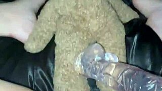 Virgin 18 Years Old- Fisrt Time-Deep Female Masturbation With A Huge Glass Dildo-Wet Red Pink Tight Pussy-Los Angeles-Kinky Fetish-Best Teen 18+ Saudi Amateur-In Usa-Arabian Snowwhite-United States 2025