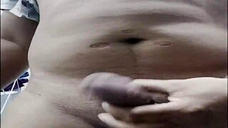 Filipina's Pussy Booms on Video Call