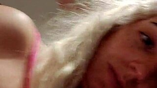 alina modelista gets horny in the morning, touching herself for a big squirt