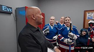 Big Ass Teen 18+ Seduces Cameraman in Locker Room?