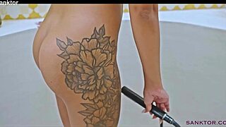 Sanktor's Shaved Head Lesbian Indulges In Tropical Villa Masturbation