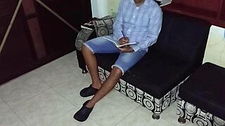 Sedução a Meu Professor: Não Me Deixam Sair e Gravo Meu Professor de Inglês