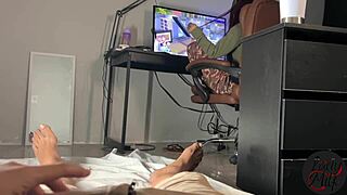 Brazilian stud jerks off while unseen and shows me