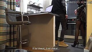 Melany สาวฝรั่งเศสสมัครเล่นกล้องซ่อน เย็ดช่างซ่อมที่บ้าน