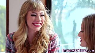 Lesbian teen tribbing milf for the first time! 😘