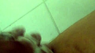 Intense Quick Rub Down In The Shower