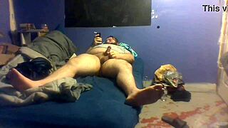 Zdshit Jerking Off Solo