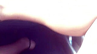 casada mostra buceta pra todo mundo no meio da rua