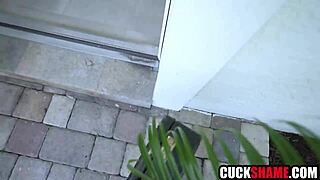 Cuck Husband Watch Slutty Wife Banged Hard In Mouth & Pussy