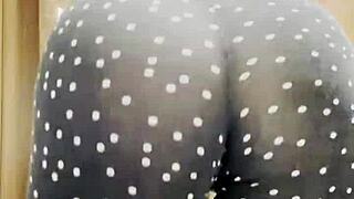 Sexy Ass In Leggings Teases Seductively