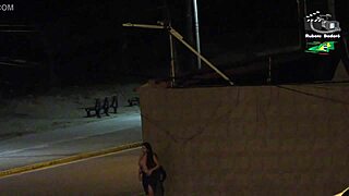 Casal � flagrado pela c�mera de seguran�a da praia v�deo completo no xvideos red