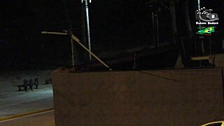 Casal � flagrado pela c�mera de seguran�a da praia v�deo completo no xvideos red