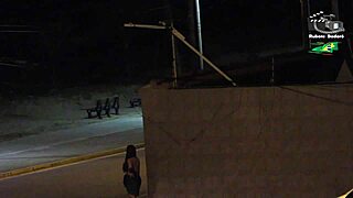 Casal � flagrado pela c�mera de seguran�a da praia v�deo completo no xvideos red