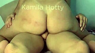 Corninho viu o solteiro gozar dentro da namorada e tbm quis gozar