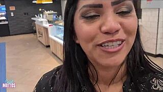 Fomos no fast food comer um mcbuceta