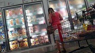 Candid Ass Sundress: Raw Hidden Camera Shot of Big Tits and Ass