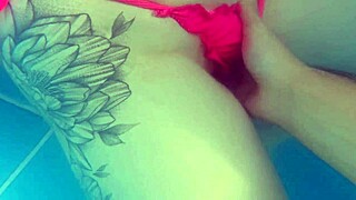 sexo arriscado em publico com uma petite magra