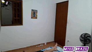 fernanda chocolate pegou o vagabundo se masturbando ela entrou no quarto e deu pra ele bem gostoso e com direito a sexo anal ela pedi leite na boca completo no sheer