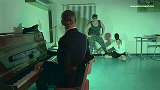 dominatrix mistress aprils special bed for slave torment