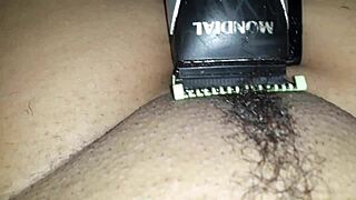 Depilando A Buceta Para Você Quer Me Comer Convence Meu Marido Por Favor