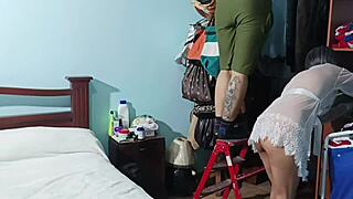 When i help my stepsister and end up fucking her - porn in spanish