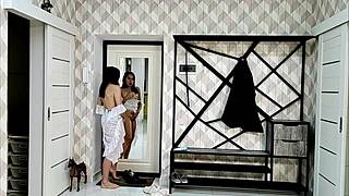 Angie Elif hot solo masturbating