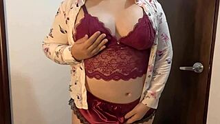 bbw soraya strips naked in front of friend's camera, curvy colombian homemade real