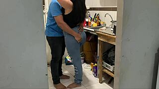 El Pervertido De Mi Amigo Aprovecha Que Estan Viendo Novelas Para Meter Su Verga En Mi Vagina Y Mi Boca Ya Estoy Harta De Que Me Trate Como Su Juguete Sexual