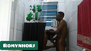 aquele vicio rapidinho no banheiro com anal e big cock 😏