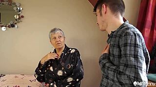granny savana fucked with really hard stick - agedlove.