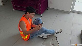 Secretly Fucking Boss's Young Employee In Bedroom