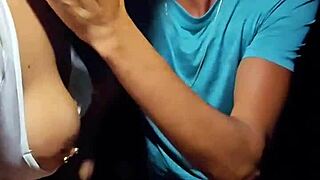 eu fiz sexo com amigo dentro do carro durante carona