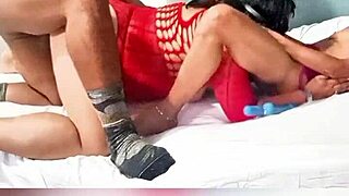 Mature milf provides intense ass licking as man pounds girlfriend's wet pussy in homemade threesome.