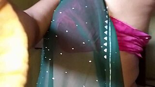 watch the indian babe finger her pussy hard and squirt crazy