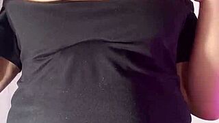 tia latina colombiana de cameltoe gigante se masturba para su sobrino con su vagina marcada en leggings usa bhabhi desi sex xxx usa american united states 😏