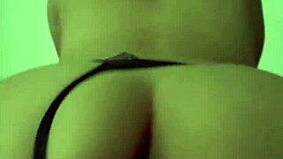 Delicious girlfriend's big buttocks bouncing intensely