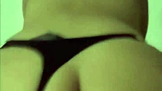 Delicious girlfriend's big buttocks bouncing intensely