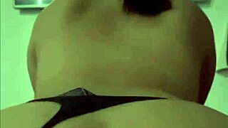 Delicious girlfriend's big buttocks bouncing intensely