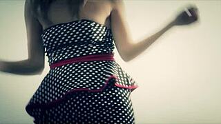 Blonde Milf Masturbates Shaved Pussy in Heels